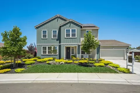211 Scarlett Way, Hollister, CA 95023