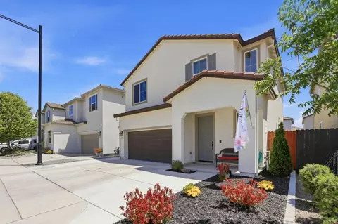 551 Gabriele Ct, Hollister, CA 95023