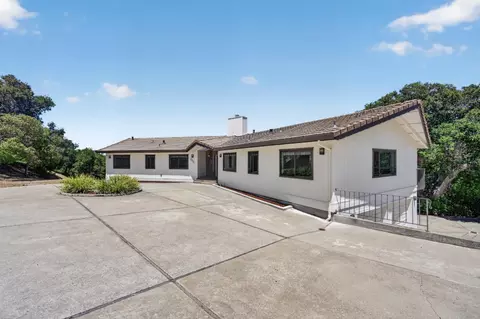 25955 Colt Ln, Carmel Valley, CA 93924