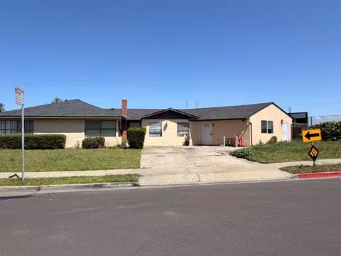 2895 Fordham St, East Palo Alto, CA 94303