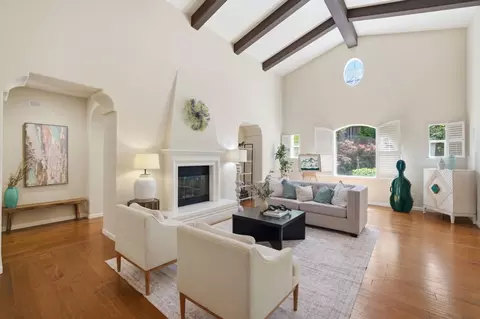 Living - 7111 Eagle Ridge Dr, Gilroy, CA 95020 photo 3 of 4