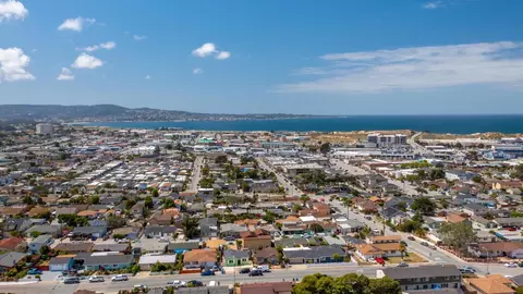 View/Area - 1714 Waring St, Seaside, CA 93955 photo 5 of 6