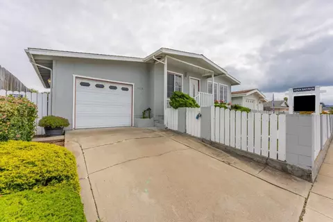 Exterior - 1714 Waring St, Seaside, CA 93955 photo 5 of 10