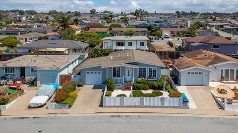 View/Area - 1714 Waring St, Seaside, CA 93955 photo 3 of 6