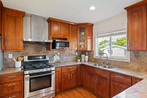 Kitchen - 1027 Grape Ave, Sunnyvale, CA 94087 photo 1 of 2