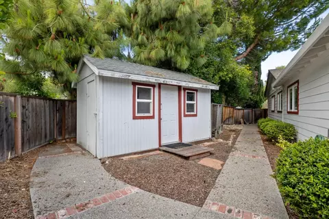 902 San Marcos Cir, Mountain View, CA 94043 photo 19