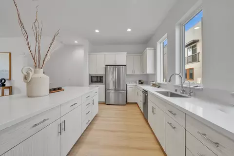 Kitchen - 7922 Regional Cmn, Dublin, CA 94568 photo 3 of 4