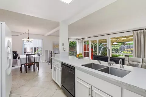 225 Prague Dr, San Jose, CA 95119