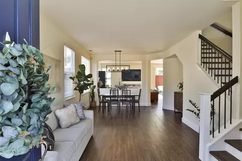 Entry Way - 2202 Estee Ct, San Jose, CA 95133 photo 3 of 6