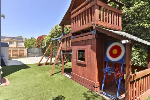 Exterior - 2202 Estee Ct, San Jose, CA 95133 photo 5 of 8