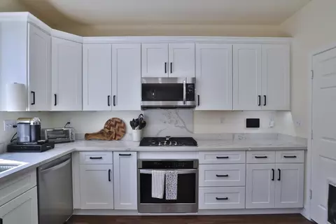 Kitchen - 2202 Estee Ct, San Jose, CA 95133 photo 4 of 5