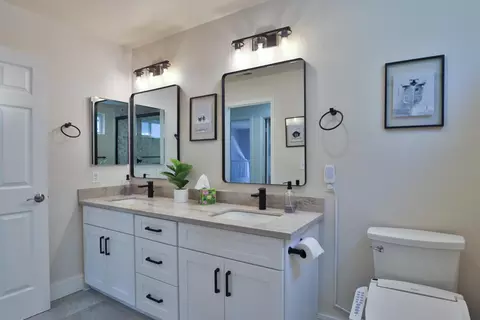 Bath - 2202 Estee Ct, San Jose, CA 95133 photo 7 of 8