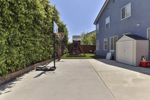 Exterior - 2202 Estee Ct, San Jose, CA 95133 photo 6 of 8