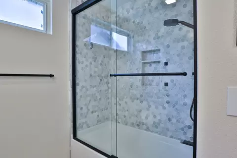 Bath - 2202 Estee Ct, San Jose, CA 95133 photo 8 of 8