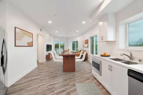 1853 Almaden Rd 308, San Jose, CA 95125