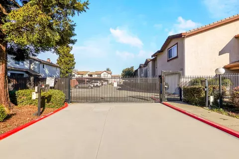 Exterior - 920 Elgin St G, San Lorenzo, CA 94580 photo 1 of 2