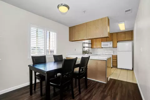 Dining - 920 Elgin St G, San Lorenzo, CA 94580 photo 1 of 1