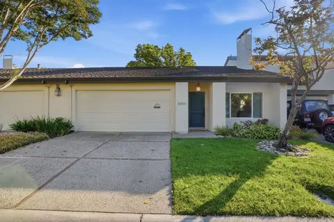 4271 Ponce Dr, Palo Alto, CA 94306