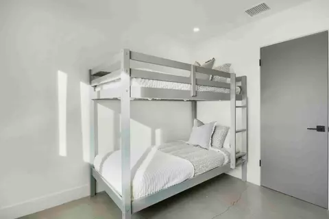 Bedroom - 7137 Hanford Ave, Yucca Valley, CA 92284 photo 11 of 11