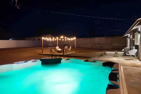 Exterior - 7137 Hanford Ave, Yucca Valley, CA 92284 photo 13 of 14