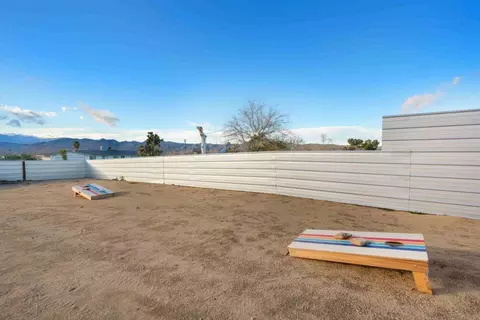 Exterior - 7137 Hanford Ave, Yucca Valley, CA 92284 photo 5 of 14