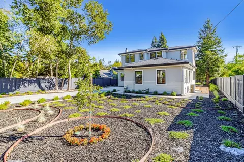 Exterior - 1066 Larch Ave, Moraga, CA 94556 photo 2 of 14