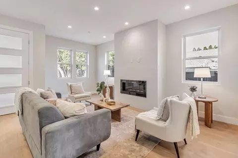 Living - 1066 Larch Ave, Moraga, CA 94556 photo 2 of 5