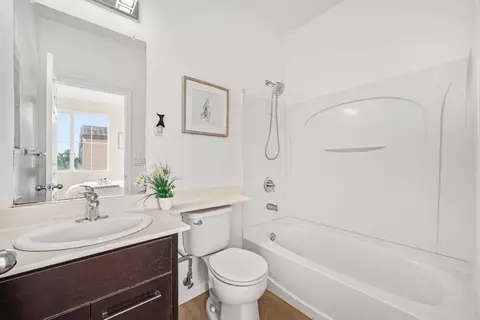 Bath - 62 Parc Place Dr, Milpitas, CA 95035 photo 1 of 3