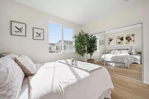 Bedroom - 62 Parc Place Dr, Milpitas, CA 95035 photo 2 of 6