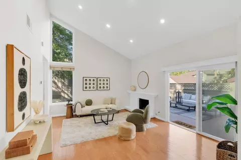 107 Charter Oaks Cir, Los Gatos, CA 95032