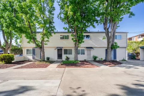 828 Opal Dr, San Jose, CA 95117