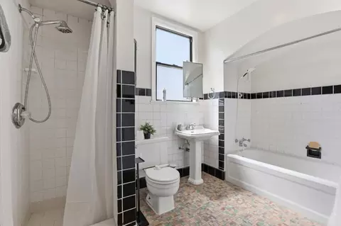 Bath - 474 Beech Ave, San Bruno, CA 94066 photo 1 of 3