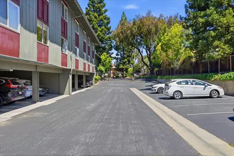 Exterior - 99 E Middlefield Rd 34, Mountain View, CA 94043 photo 4 of 10