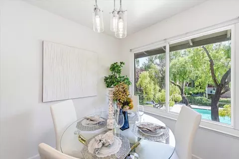 Dining - 99 E Middlefield Rd 34, Mountain View, CA 94043 photo 3 of 5