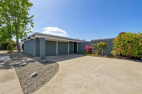 809 Constitution Dr, Foster City, CA 94404