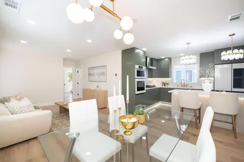Dining - 936 Camelia St, Berkeley, CA 94710 photo 2 of 2