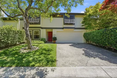 4237 Ponce Dr, Palo Alto, CA 94306
