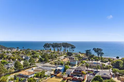 View/Area - 731 Clubhouse Dr, Aptos, CA 95003 photo 2 of 4