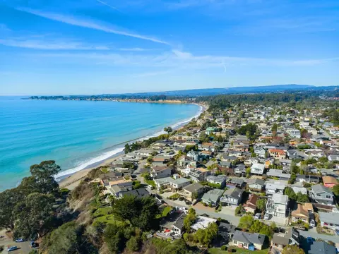 View/Area - 731 Clubhouse Dr, Aptos, CA 95003 photo 3 of 4