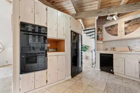 Kitchen - 731 Clubhouse Dr, Aptos, CA 95003 photo 4 of 7