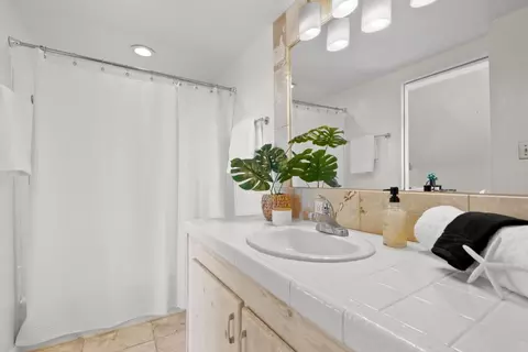 Bath - 731 Clubhouse Dr, Aptos, CA 95003 photo 4 of 4