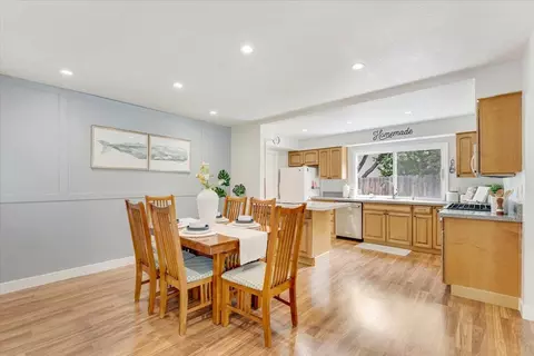 Dining - 9465 Valley Oak Way, Prunedale, CA 93907 photo 1 of 2