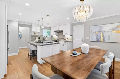 Dining - 1422 Wright Ave, Sunnyvale, CA 94087 photo 1 of 3