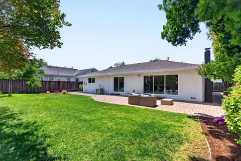 Exterior - 1422 Wright Ave, Sunnyvale, CA 94087 photo 4 of 7