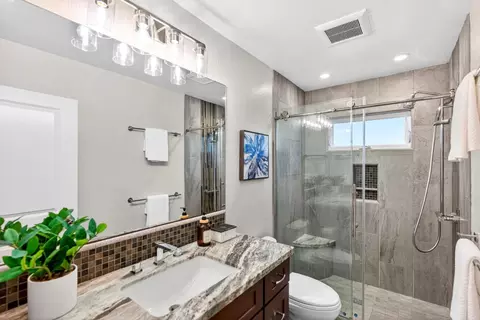 Bath - 1422 Wright Ave, Sunnyvale, CA 94087 photo 1 of 2