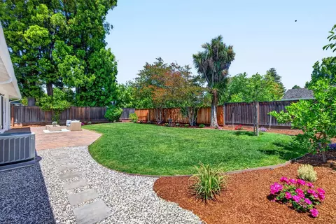 Exterior - 1422 Wright Ave, Sunnyvale, CA 94087 photo 6 of 7
