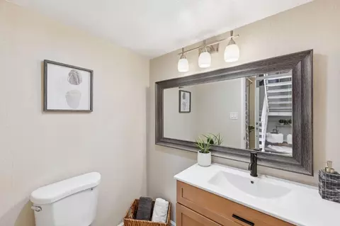 Bath - 1924 Silverwood Ave, Mountain View, CA 94043 photo 1 of 3