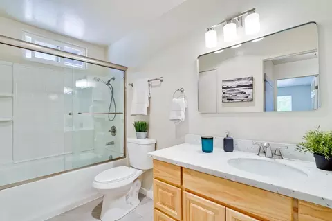 Bath - 1123 Reed Ave C, Sunnyvale, CA 94086 photo 2 of 3