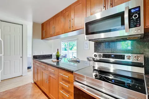 Kitchen - 1123 Reed Ave C, Sunnyvale, CA 94086 photo 3 of 4