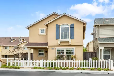 12805 Rogge Village Loop, Salinas, CA 93906